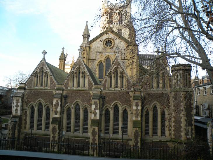  Southwark Cathedral
